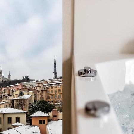 Sky'Room - Jacuzzi & Vue - Vieux Лион Экстерьер фото