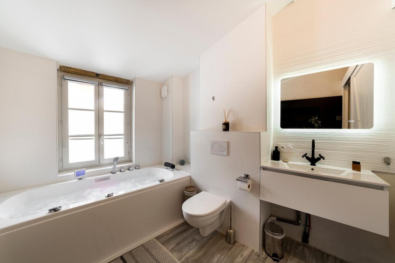 Sky'Room - Jacuzzi & Vue - Vieux Лион Экстерьер фото